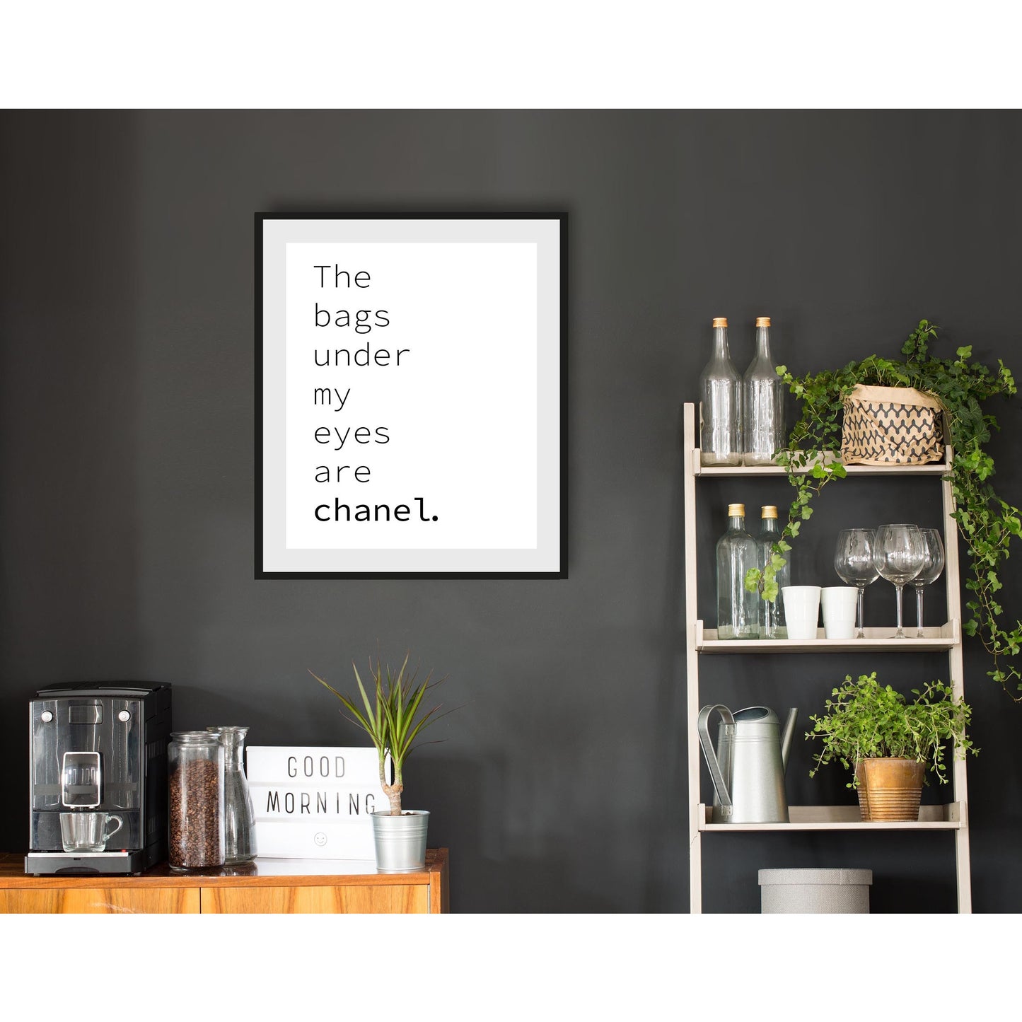 Rahmenbild - The bags under my.. Wohnbeispiel