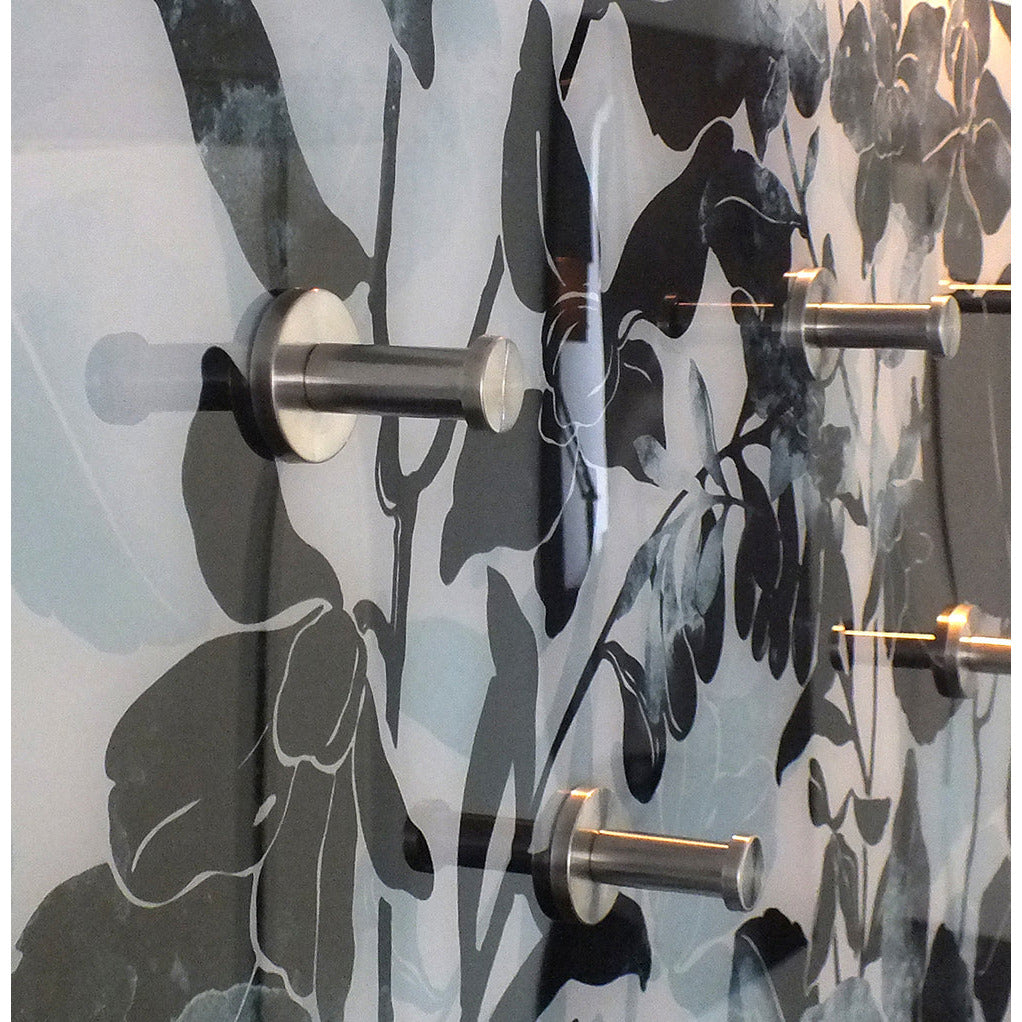 Garderobe - Grey Flowers