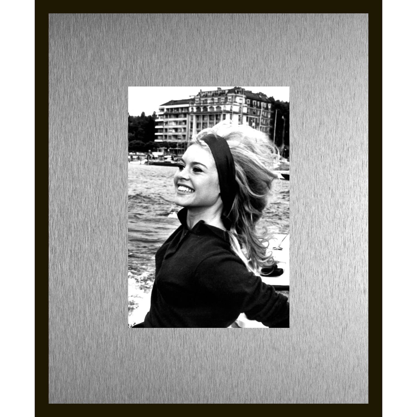 Rahmenbild mit Alupassepartout - Brigitte Bardot