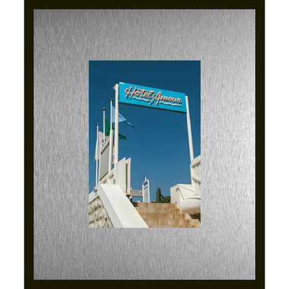 Rahmenbild mit Alupassepartout - Hotel Amour Retro