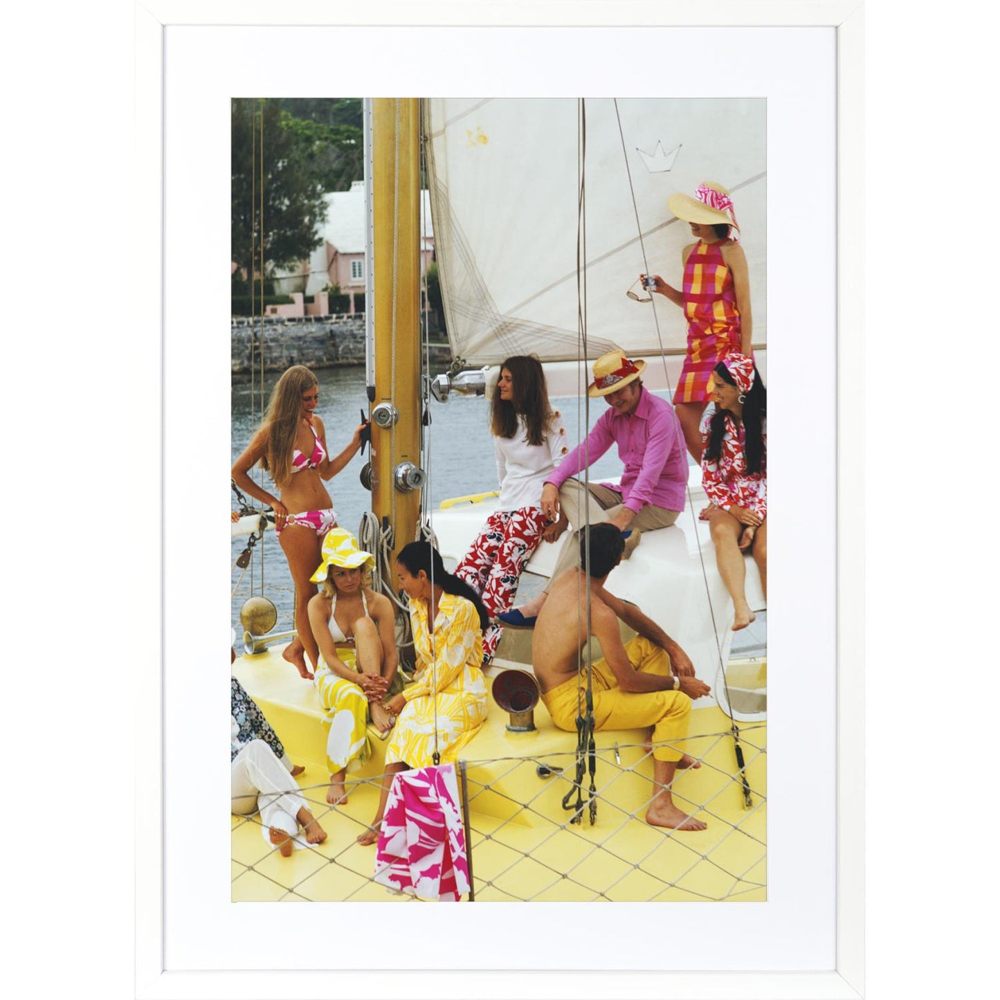 Slim Aarons - Colourful Crew Detail