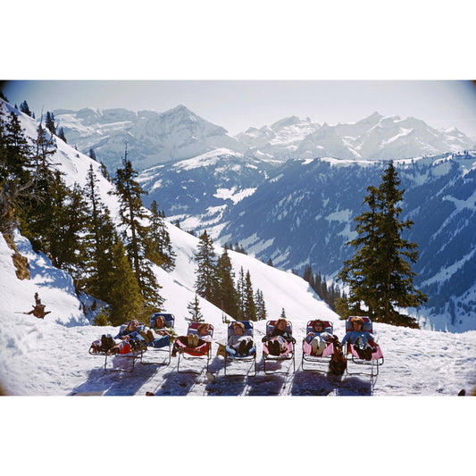 Slim Aarons - Lounging in Gstaad