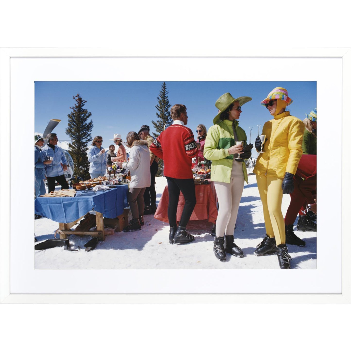 Slim Aarons - Snowmass Gathering Detail